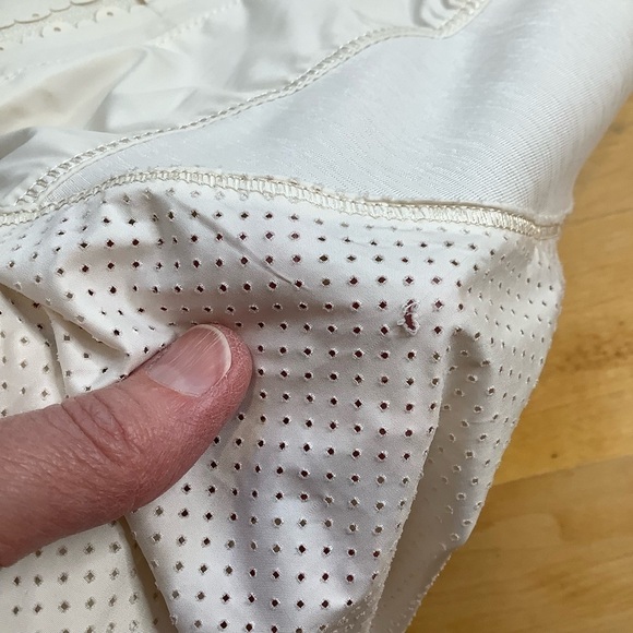 LULULEMON Cream Run Essential Jacket Size 6 - Picture 11 of 14